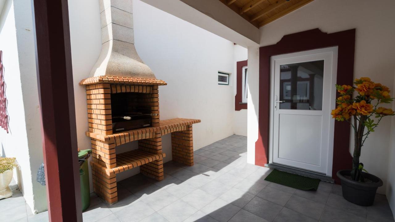 Casa Codorniz Villa Praia da Vitoria ภายนอก รูปภาพ